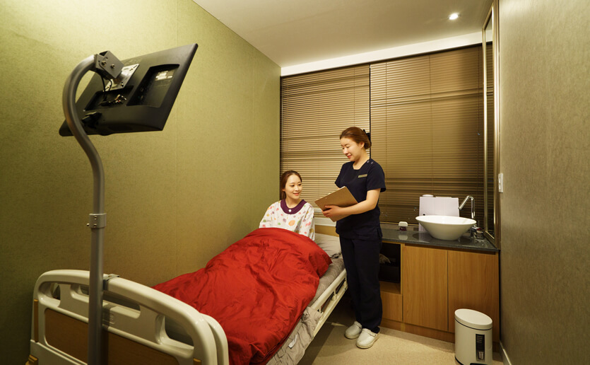 24小时护士精心话护理服务，提供安心舒适的住院环境